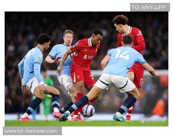 德甲劲旅那不勒斯大胜阿森纳引发转会风波全场沸腾