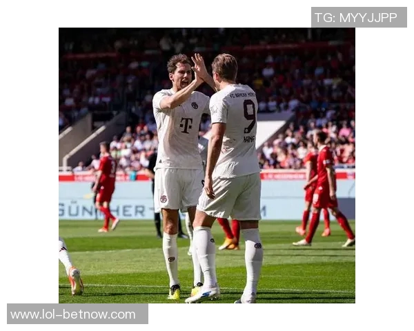 德甲激战曼城险胜里昂红牌争议引发全场热议