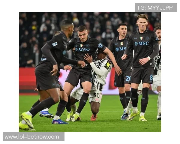 那不勒斯3-0战胜尤文图斯乌龙球成比赛转折点引发热议