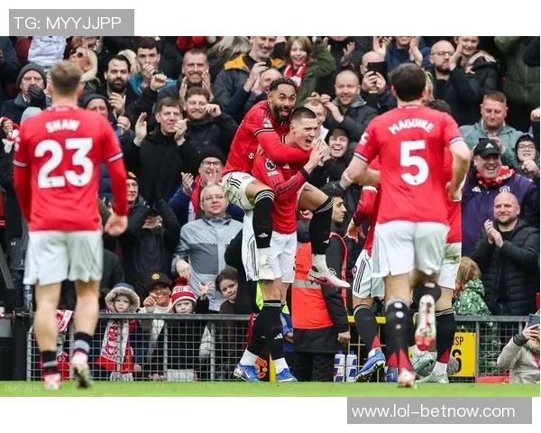 利物浦狂胜曼联五球点球争议瞬间引爆世界杯赛场